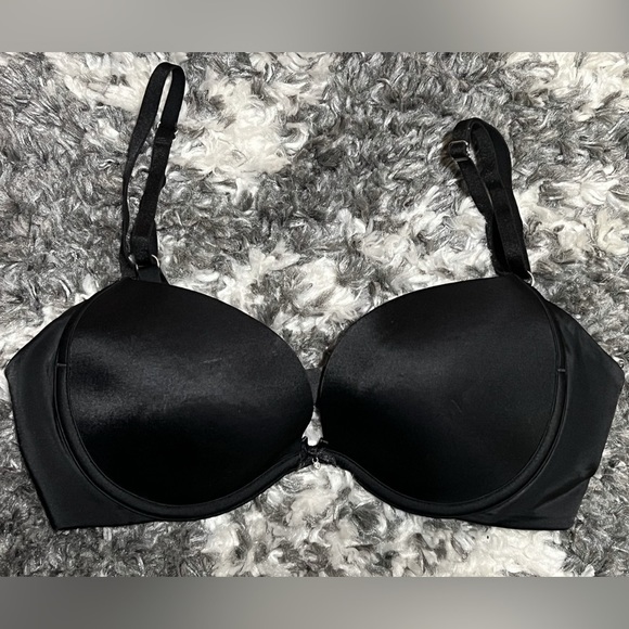 VS Plunge Push-up Bra - discontinued style! - Picture 1 of 6